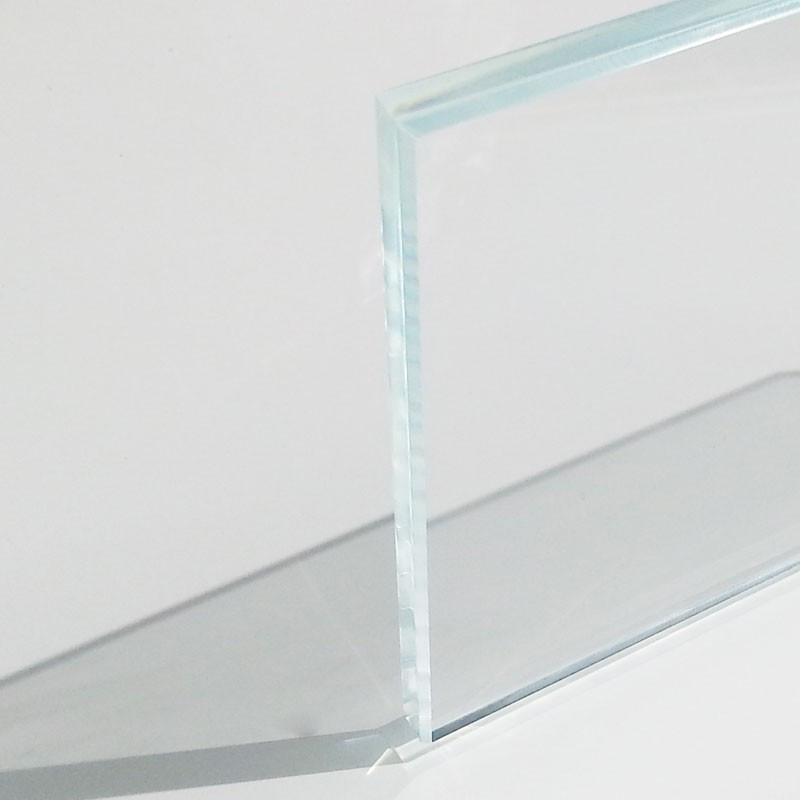 Verre extra-blanc trempé sur mesure - E-miroiterie