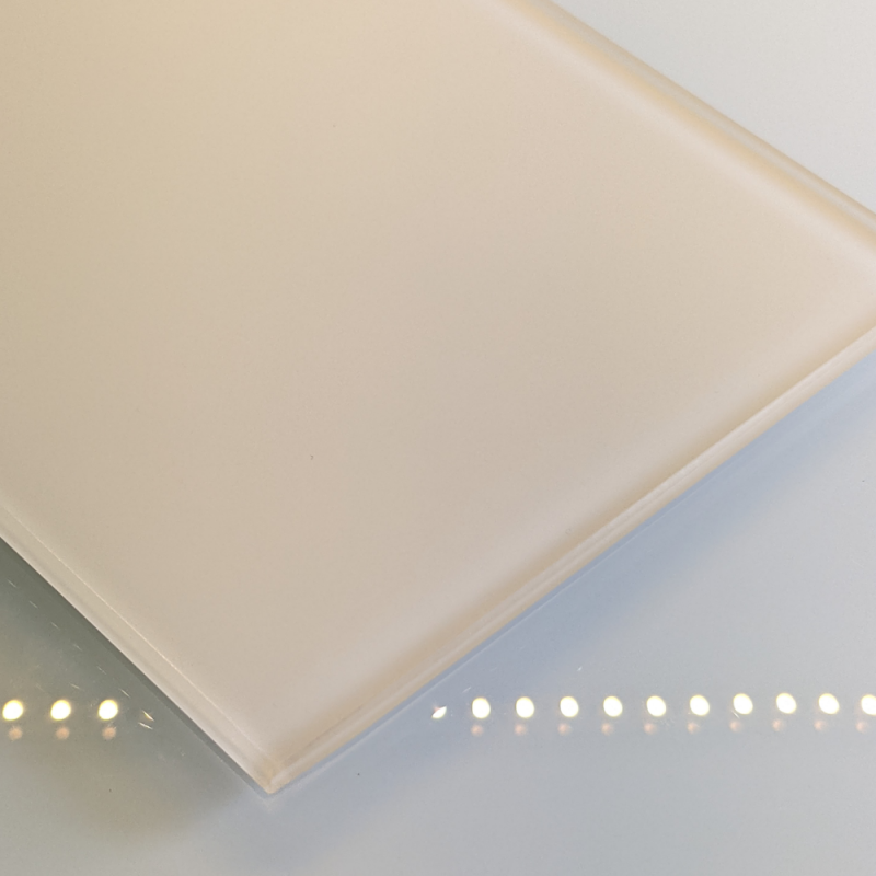 Échantillon verre dépoli laqué blanc perle crème Échantillon verre dépoli laqué blanc perle crème