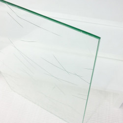 Verre extra-blanc trempé sur mesure - E-miroiterie