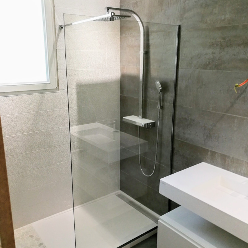 Paroi de douche en verre trempe de sécurité - PAROI FIXE Paroi de douche en verre trempe de sécurité - PAROI FIXE