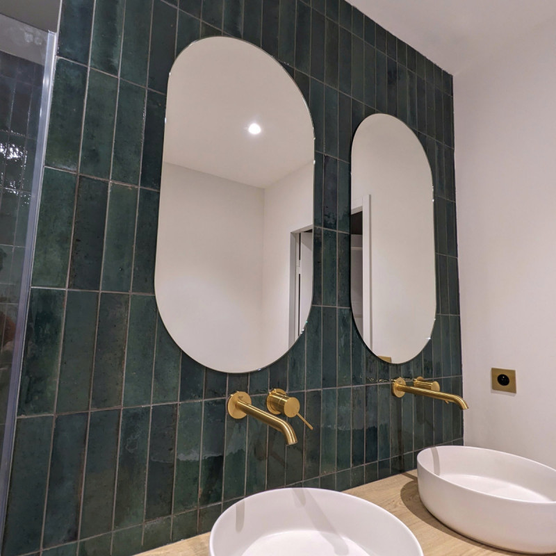 Miroir sur mesure UBLO- Miroir de salle de bain
