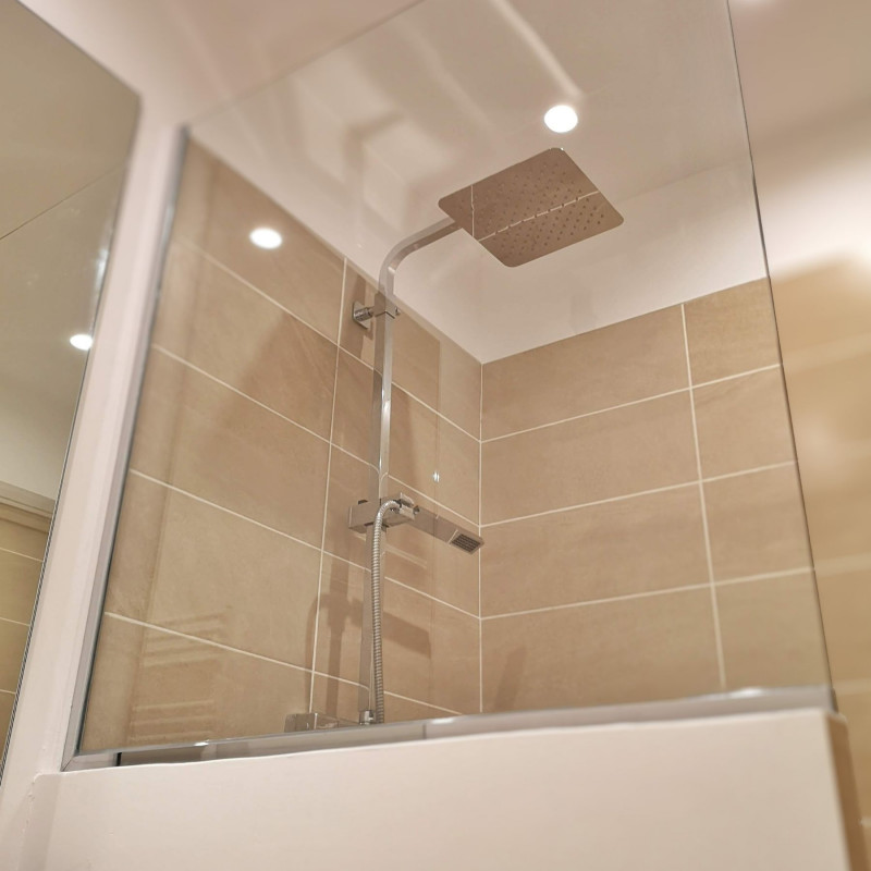 Paroi ADRIEN avec rail DOLPHIN Chrome