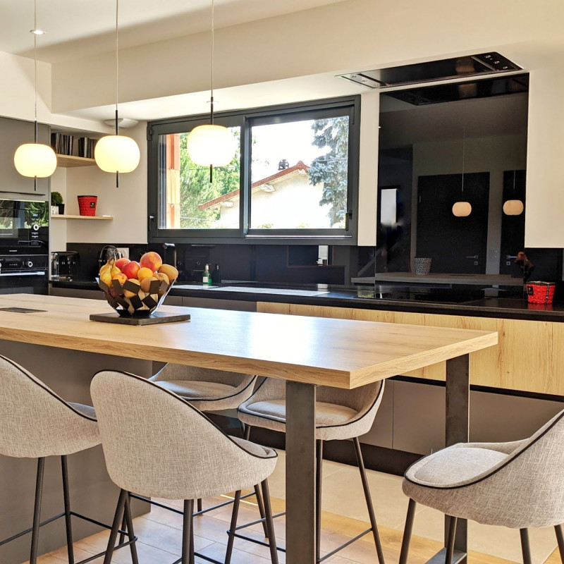 Fond de hotte en verre laqué Noir