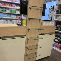 Etagère d'officine en verre trempé de sécurité