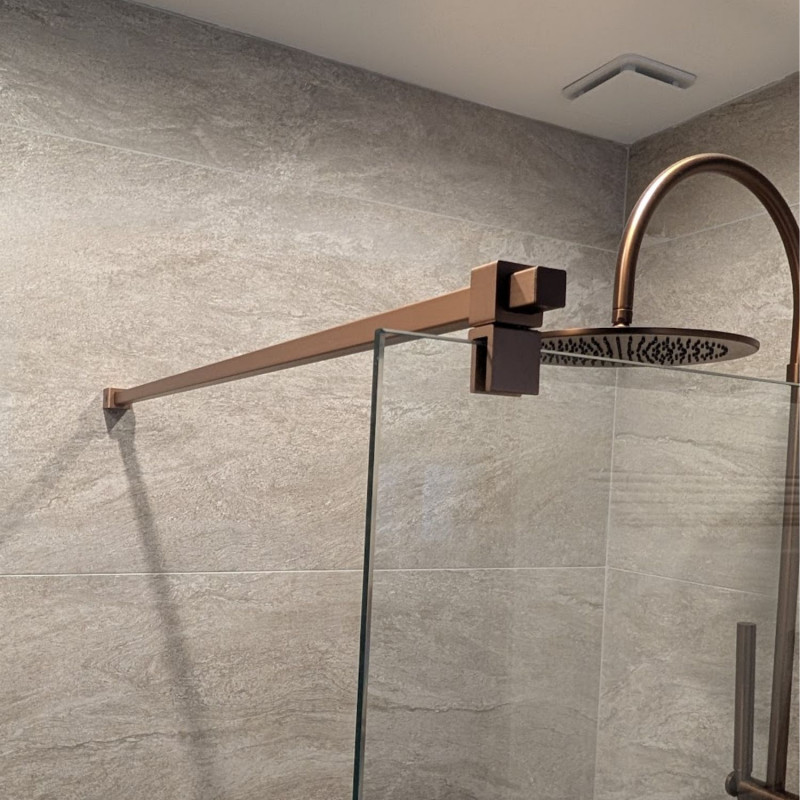 Paroi de douche sur assise de douche - Adriano