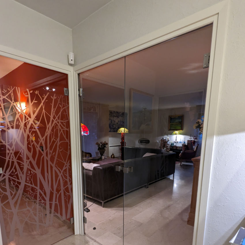 Porte en verre trempé - agencement